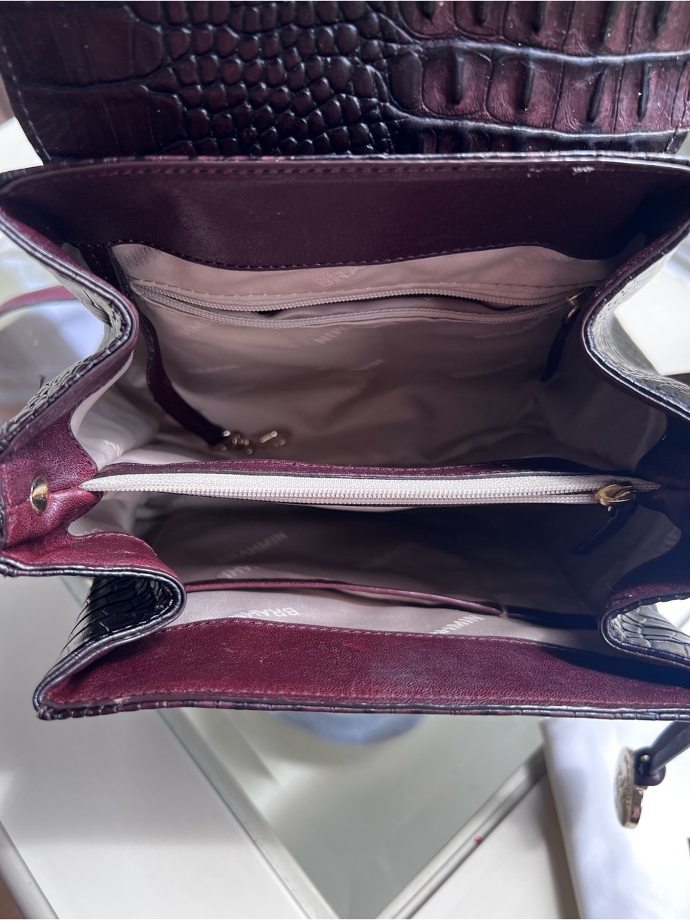 Brahmin Margo Melbourne Croc Embossed Leather Crossbody - Picture 9 of 13